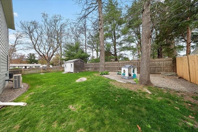 75 Brewster Rd, Cohasset, MA 02025