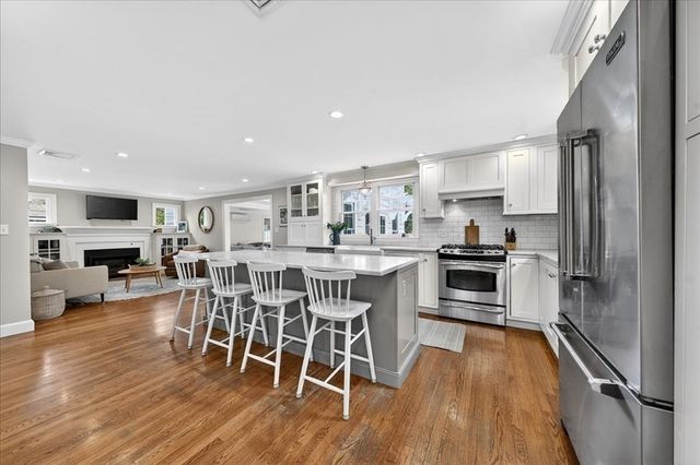 75 Brewster Rd, Cohasset, MA 02025