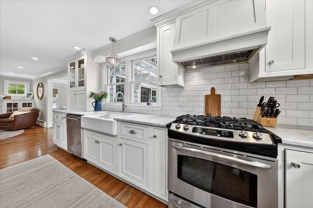75 Brewster Rd, Cohasset, MA 02025