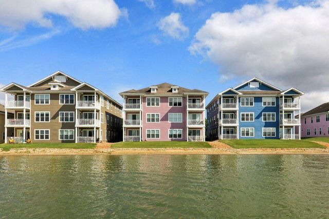 13236 Lake Shore Drive J-302, Cedar Lake, IN 46303