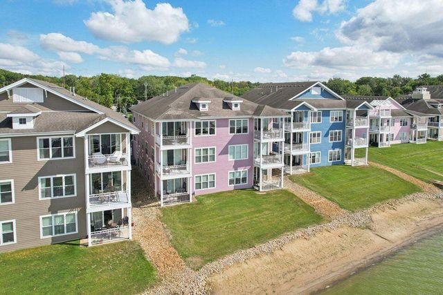 13236 Lake Shore Drive J-302, Cedar Lake, IN 46303