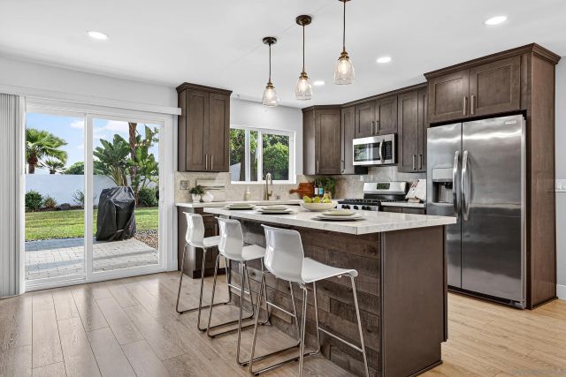 7756 Lake Adlon Dr, San Diego, CA 92119