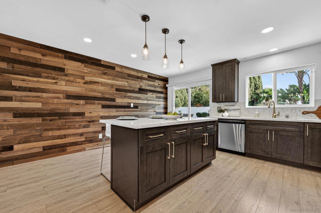 7756 Lake Adlon Dr, San Diego, CA 92119