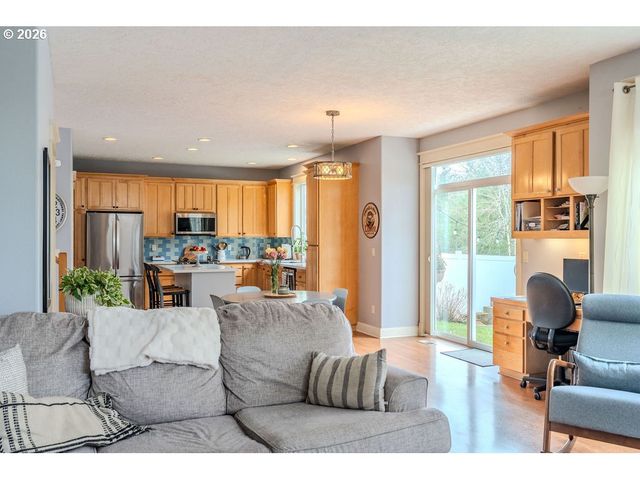 1861 Nw WONDERVIEW Ave, Gresham, OR 97030