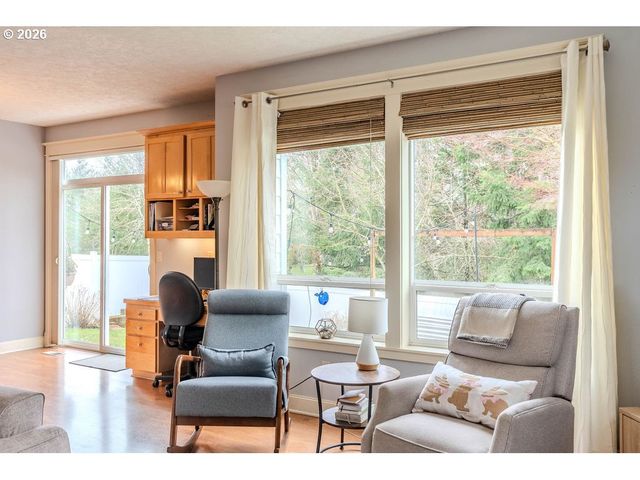 1861 Nw WONDERVIEW Ave, Gresham, OR 97030