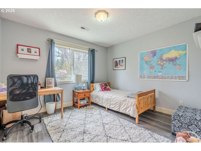 1861 Nw WONDERVIEW Ave, Gresham, OR 97030