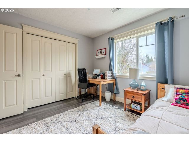 1861 Nw WONDERVIEW Ave, Gresham, OR 97030