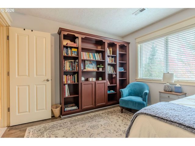 1861 Nw WONDERVIEW Ave, Gresham, OR 97030