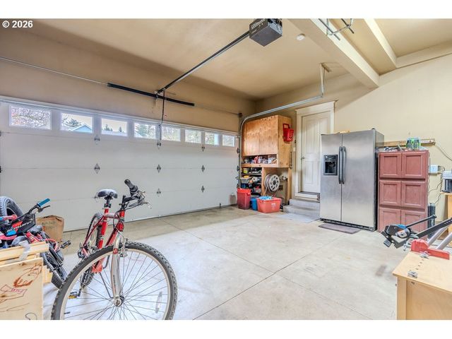 1861 Nw WONDERVIEW Ave, Gresham, OR 97030