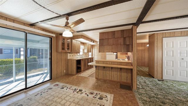 203 50TH AVENUE PLAZA E, Bradenton, FL 34203