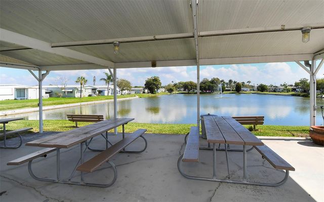 203 50TH AVENUE PLAZA E, Bradenton, FL 34203