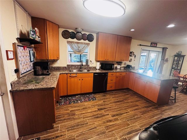 37252 HILLTOP DRIVE, Zephyrhills, FL 33541