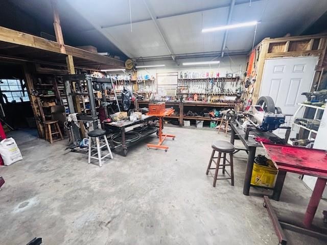 37252 HILLTOP DRIVE, Zephyrhills, FL 33541