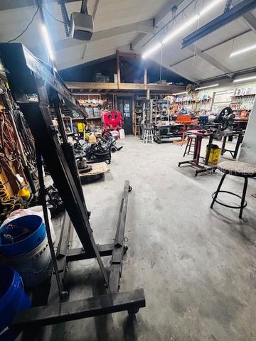 37252 HILLTOP DRIVE, Zephyrhills, FL 33541