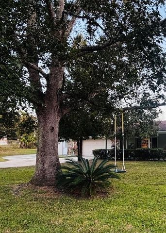 37252 HILLTOP DRIVE, Zephyrhills, FL 33541