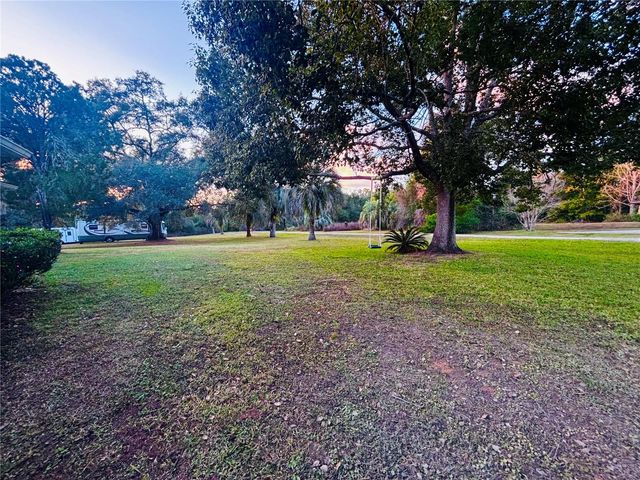 37252 HILLTOP DRIVE, Zephyrhills, FL 33541