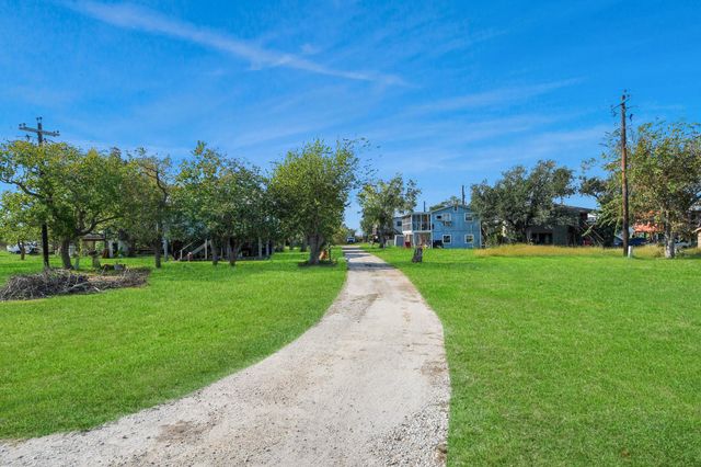 5281 County Road 469, Brazoria, TX 77422
