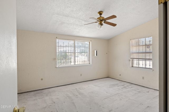 9864 VANDENBURG Street, El Paso, TX 79924