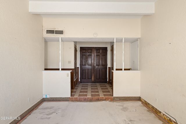 9864 VANDENBURG Street, El Paso, TX 79924