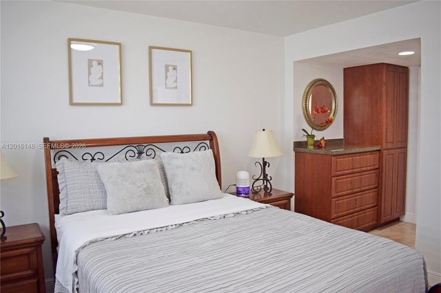 401 Ocean Dr 924, Miami Beach, FL 33139