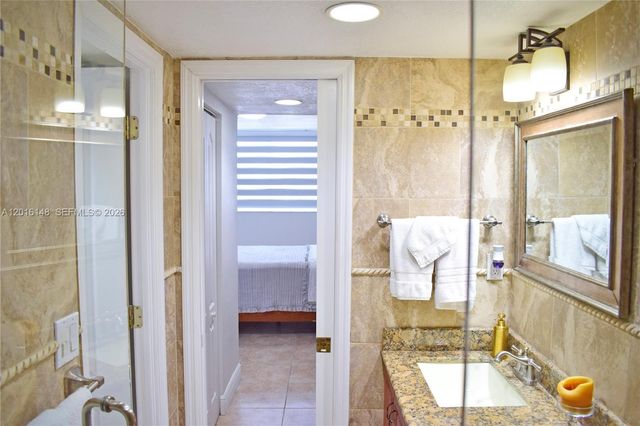 401 Ocean Dr 924, Miami Beach, FL 33139