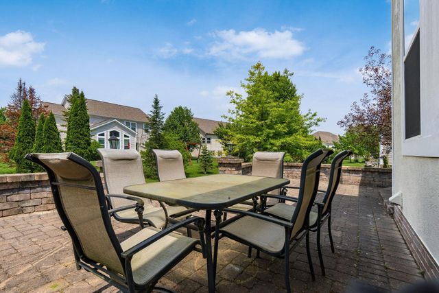6923 Bishops Crossing Circle, Dublin, OH 43016