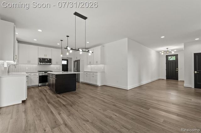 2065 Richwood Road, Auburn Hills, MI 48326