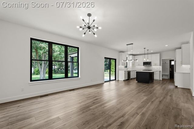 2065 Richwood Road, Auburn Hills, MI 48326