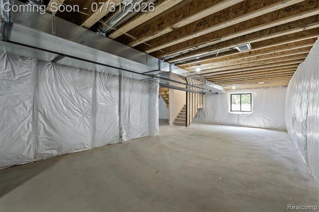 2065 Richwood Road, Auburn Hills, MI 48326
