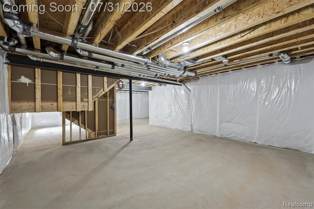2065 Richwood Road, Auburn Hills, MI 48326