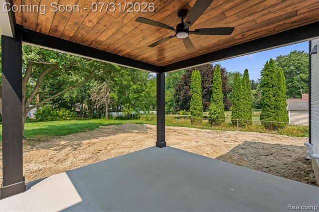 2065 Richwood Road, Auburn Hills, MI 48326