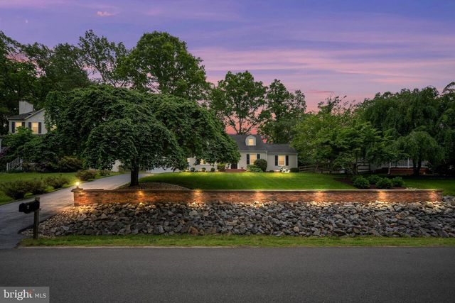 4 HUNTINGTON DRIVE, Fredericksburg, VA 22405