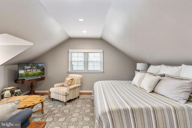 4 HUNTINGTON DRIVE, Fredericksburg, VA 22405