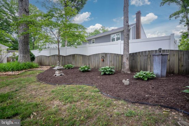 4 HUNTINGTON DRIVE, Fredericksburg, VA 22405
