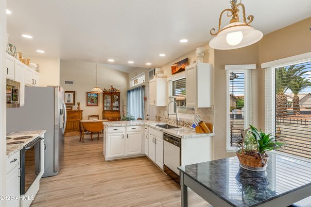 1602 E PALM BEACH Drive, Chandler, AZ 85249
