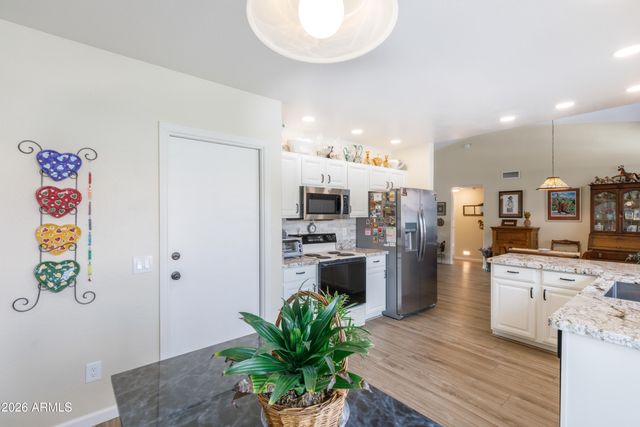 1602 E PALM BEACH Drive, Chandler, AZ 85249