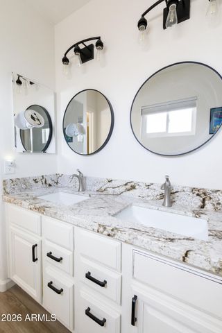 1602 E PALM BEACH Drive, Chandler, AZ 85249