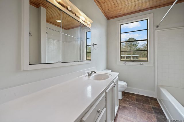 4578 Richmond Dr, Ethel, LA 70730