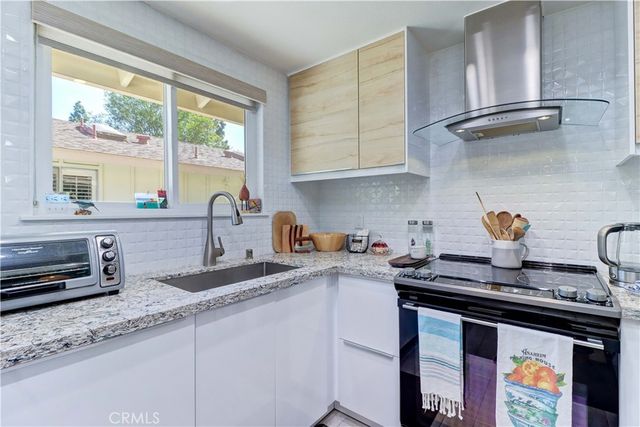 134 Avenida Majorca A, Laguna Woods, CA 92637