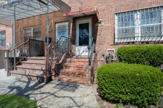 148-07 61st Road, Flushing, NY 11367