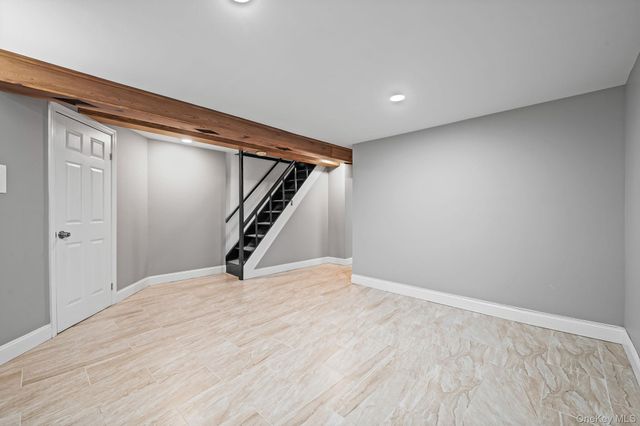 148-07 61st Road, Flushing, NY 11367