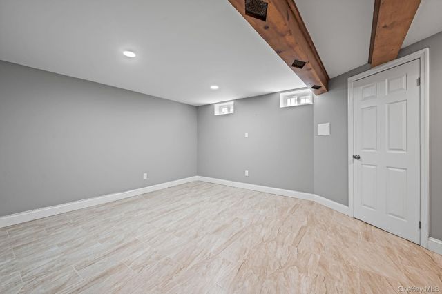 148-07 61st Road, Flushing, NY 11367