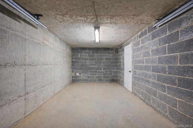 148-07 61st Road, Flushing, NY 11367