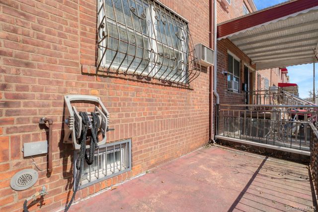 148-07 61st Road, Flushing, NY 11367