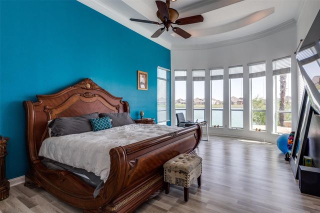 8 Cypress Point Court, Manvel, TX 77578