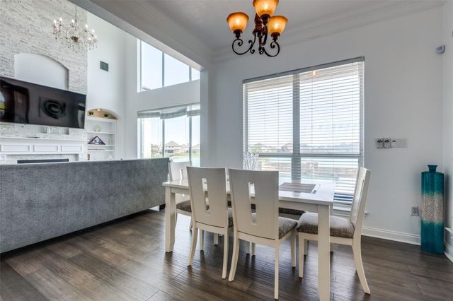 8 Cypress Point Court, Manvel, TX 77578