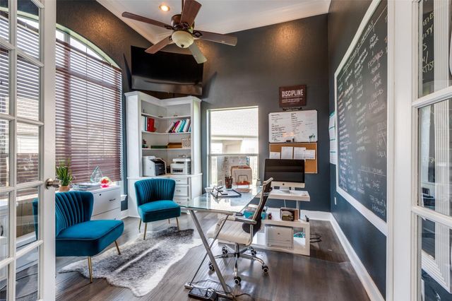 8 Cypress Point Court, Manvel, TX 77578