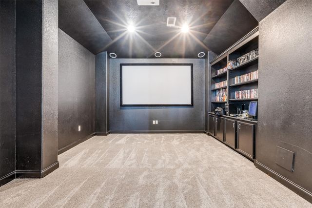 8 Cypress Point Court, Manvel, TX 77578