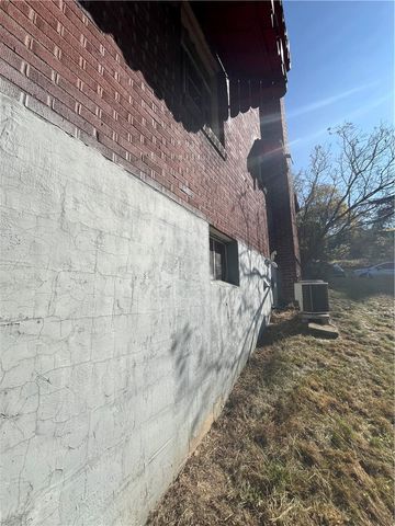 321 Apache Drive, Monessen, PA 15062
