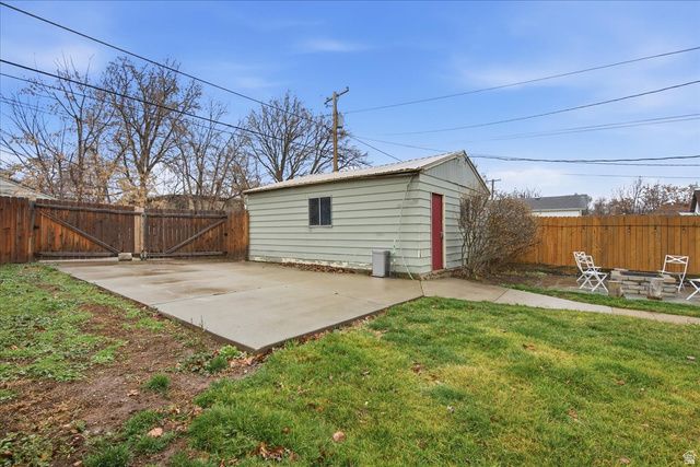 1381 S 900 E, Salt Lake City, UT 84105